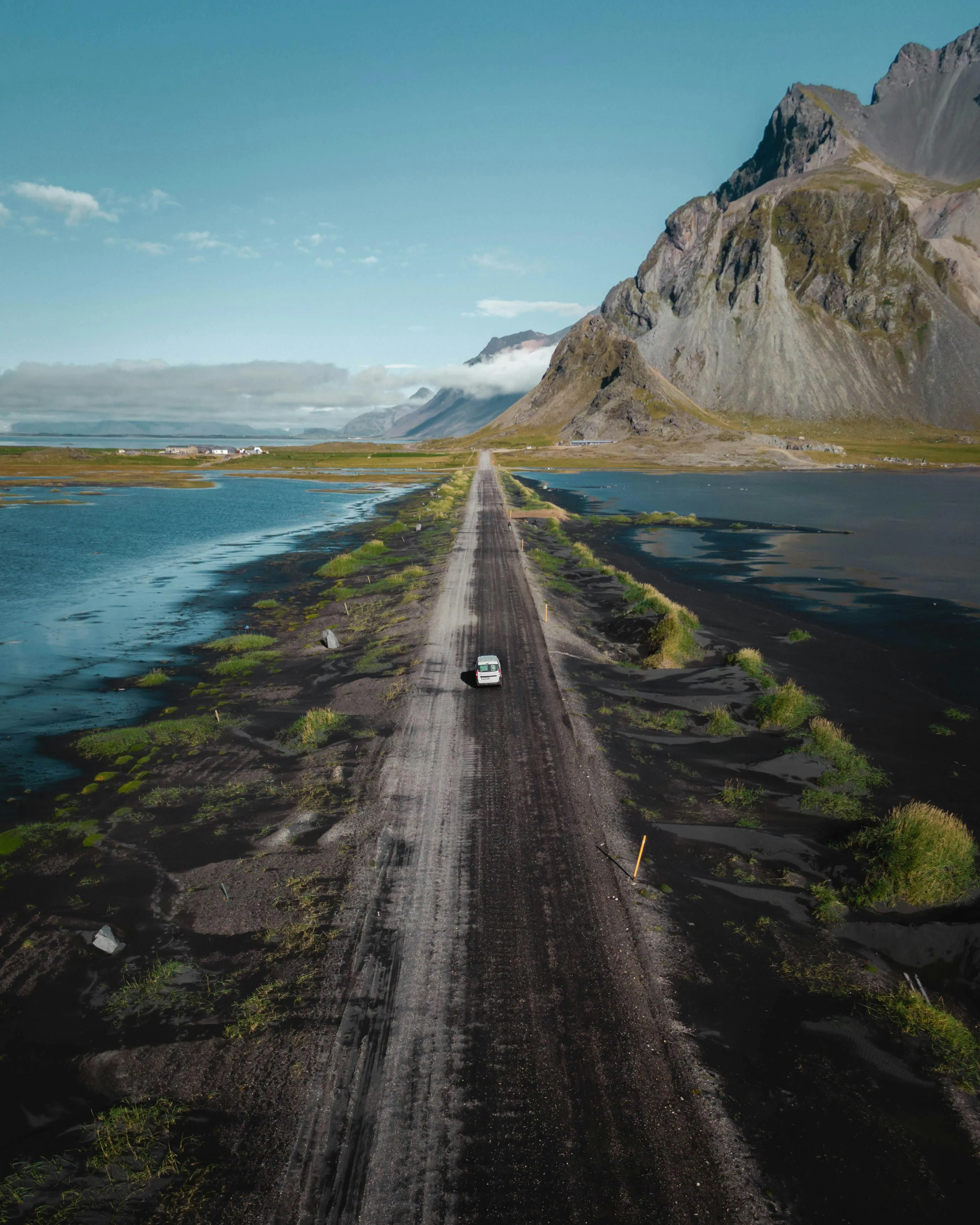 Ilustración abstracta de la costa de Islandia